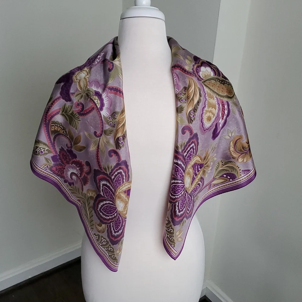 EUC Oscar De La Renta 100% Silk Purple/Plum/Moss Green 35" x 35" Square Scarf - Picture 4 of 6